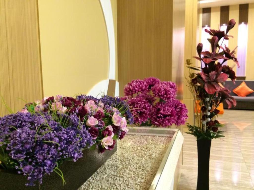 Hotel D' Calia Таракан Екстериор снимка