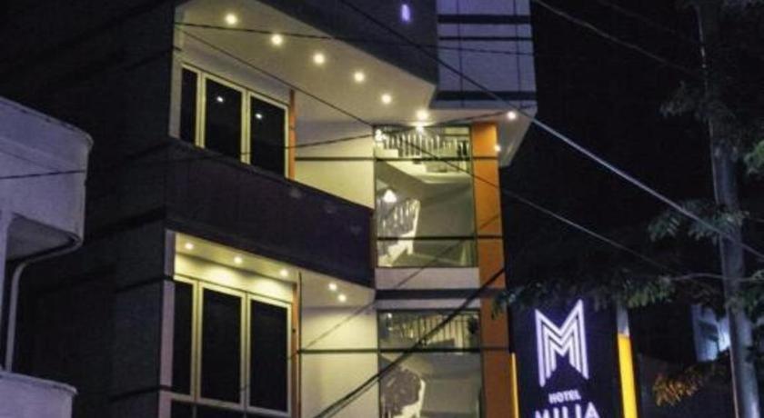 Hotel D' Calia Таракан Екстериор снимка