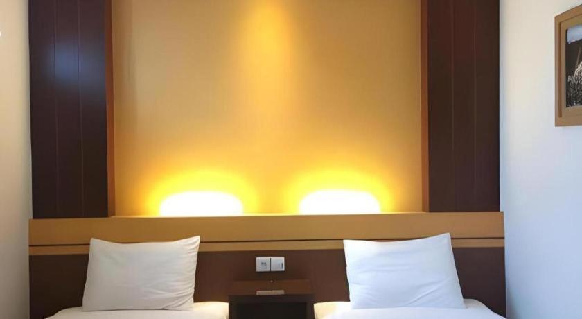 Hotel D' Calia Таракан Екстериор снимка