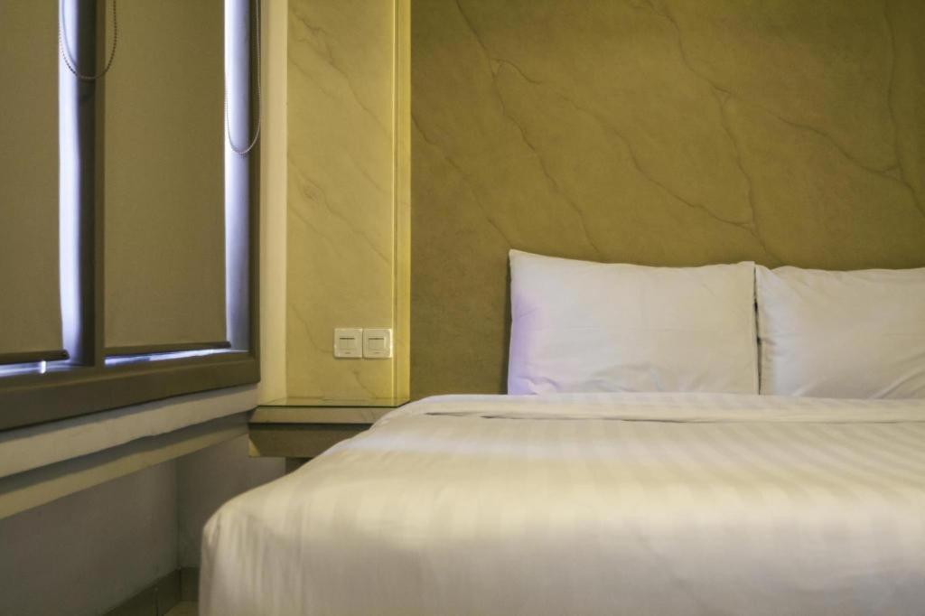 Hotel D' Calia Таракан Екстериор снимка