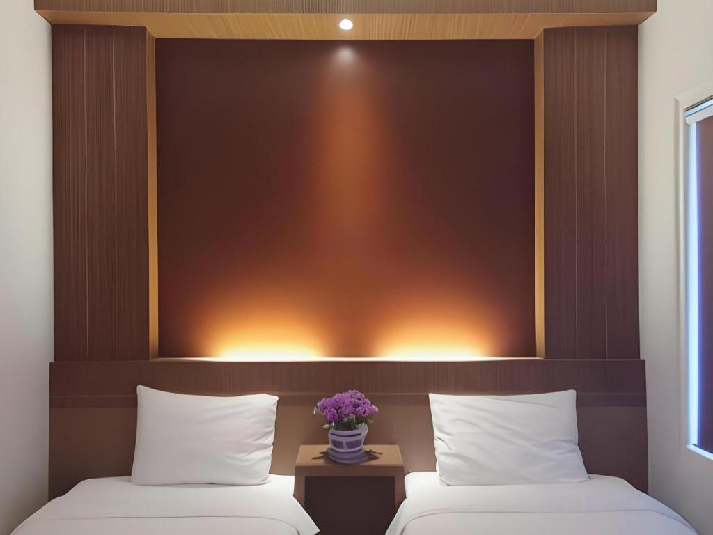 Hotel D' Calia Таракан Екстериор снимка